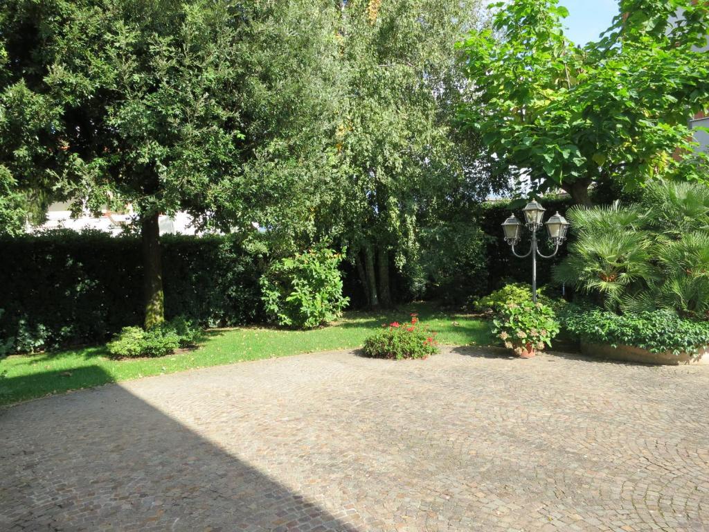 Villa Laura Чистерна-ді-Латіна Екстер'єр фото